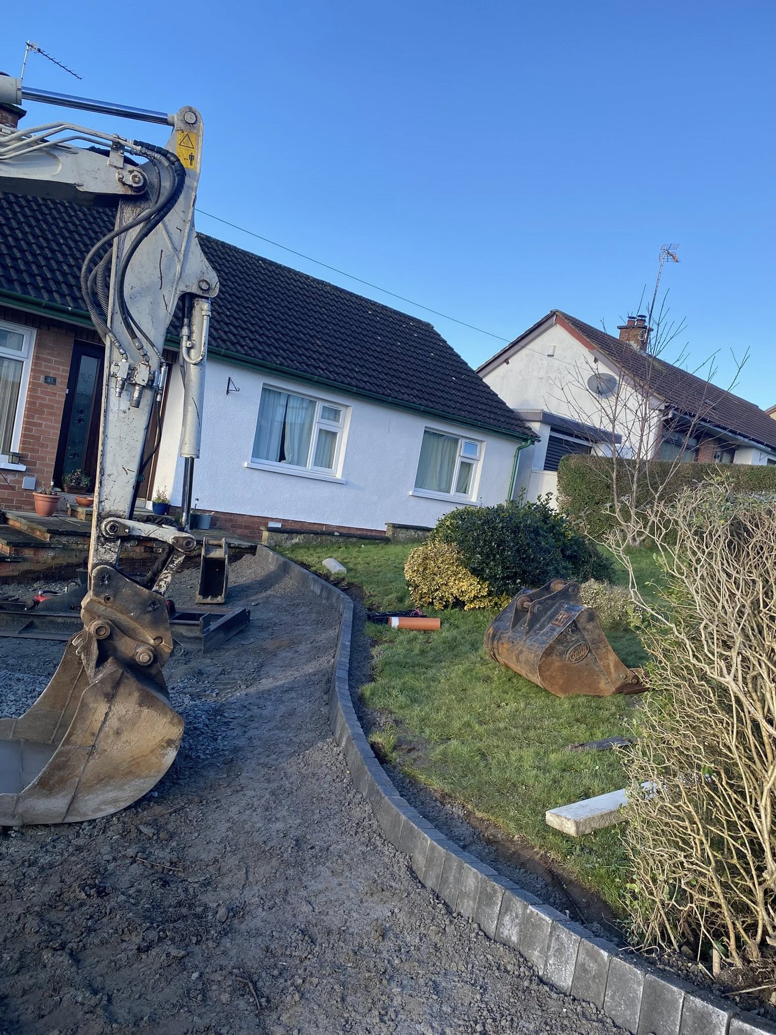 Precision-laid tarmac finish on a domestic drive